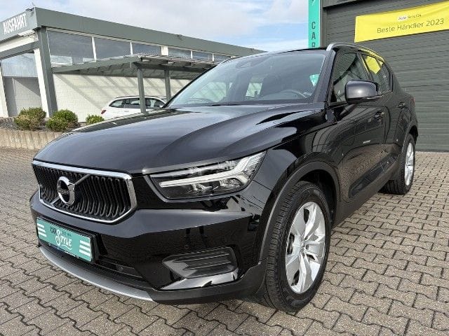 Volvo XC40 2WD Momentum Pro Navi R.Cam SHZ LED