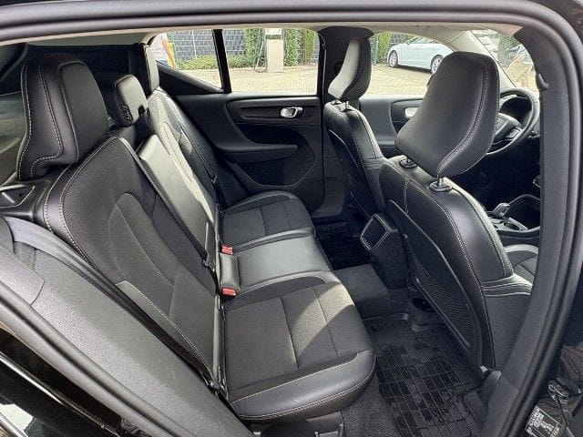 Volvo XC40 2WD Momentum Pro Navi R.Cam SHZ LED foto 14