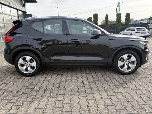 Volvo XC40 2WD Momentum Pro Navi R.Cam SHZ LED foto 4