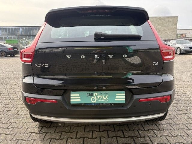 Volvo XC40 2WD Momentum Pro Navi R.Cam SHZ LED foto 6