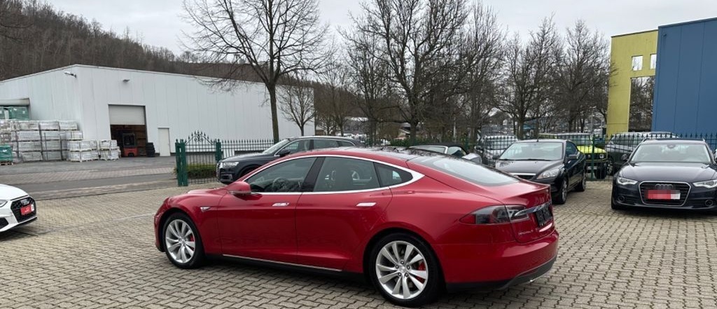 Tesla Model S P85D Performance Autopilot Pano Luft foto 5