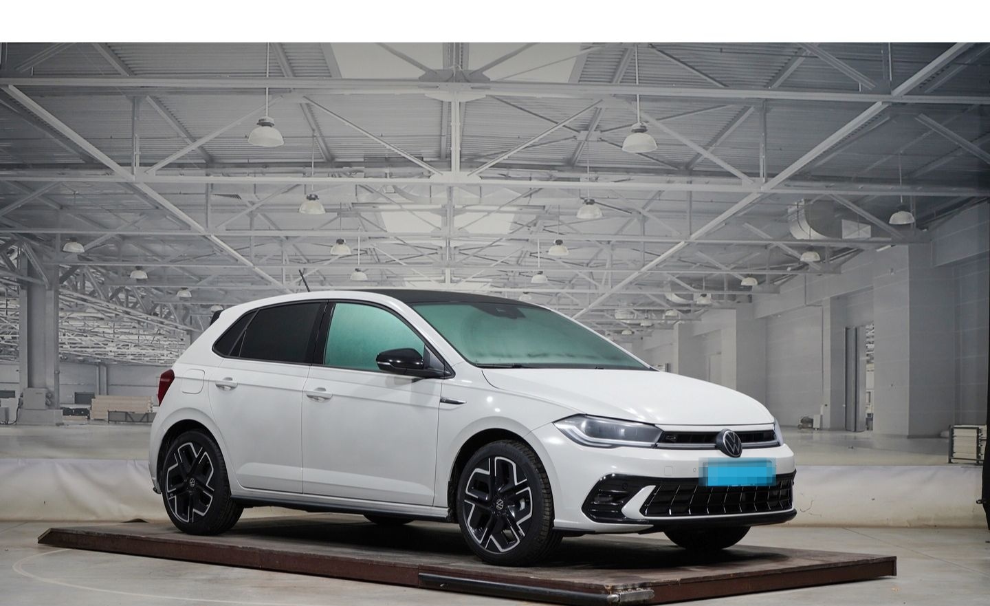 Volkswagen Polo R-Line 1.0 TSI OPF DSG IQ.DRIVE Rückfahrkam foto 4