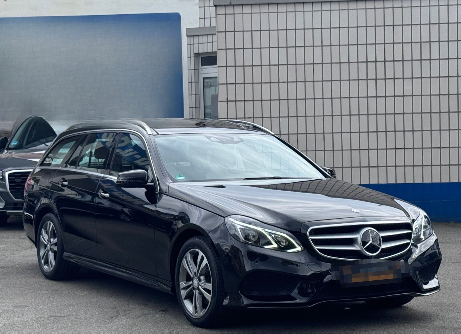 Mercedes-Benz E 220 BlueTec 4Matic AMG-LINE,LEDER,VOLL,EURO6 foto 3
