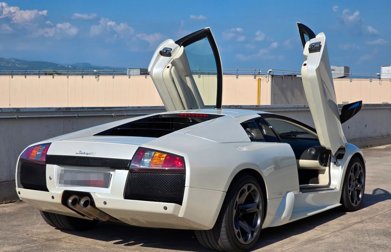 Lamborghini Murcielago Murciélago 6.2 V12 LP 580 foto 4