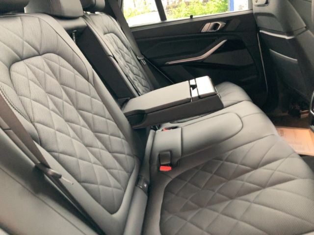BMW X5 40i M-Sport 20'' AHK ICONIC Pano H/K HUD Memo foto 14