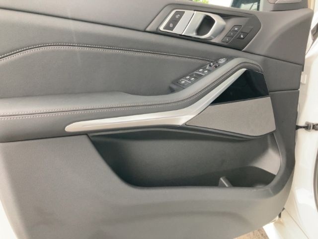 BMW X5 40i M-Sport 20'' AHK ICONIC Pano H/K HUD Memo foto 7