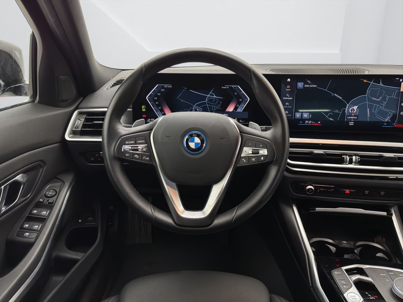 BMW 320e Touring [Sport Line, AHK, ACC, RFK, 18" LMR foto 15