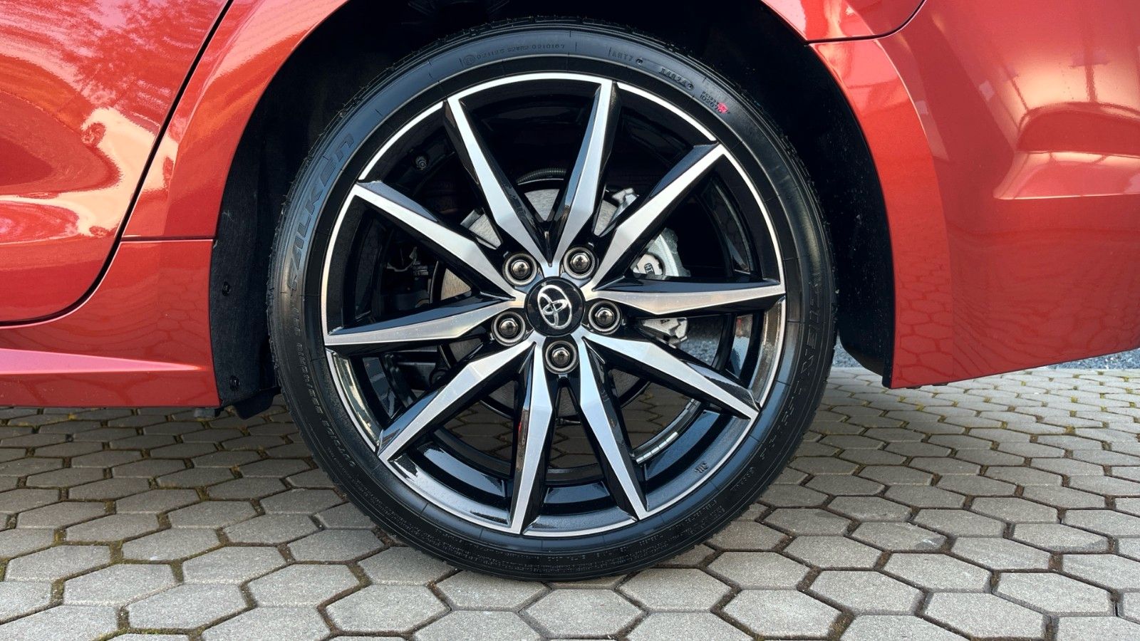 Toyota Corolla TS 2,0l Hybrid GR Sport foto 13