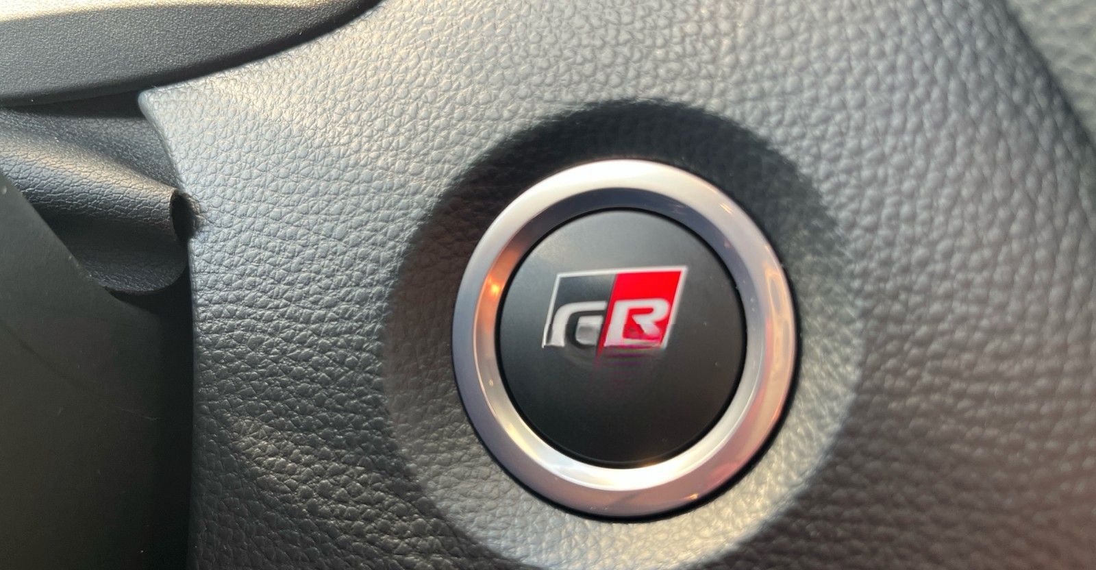 Toyota Corolla TS 2,0l Hybrid GR Sport foto 14