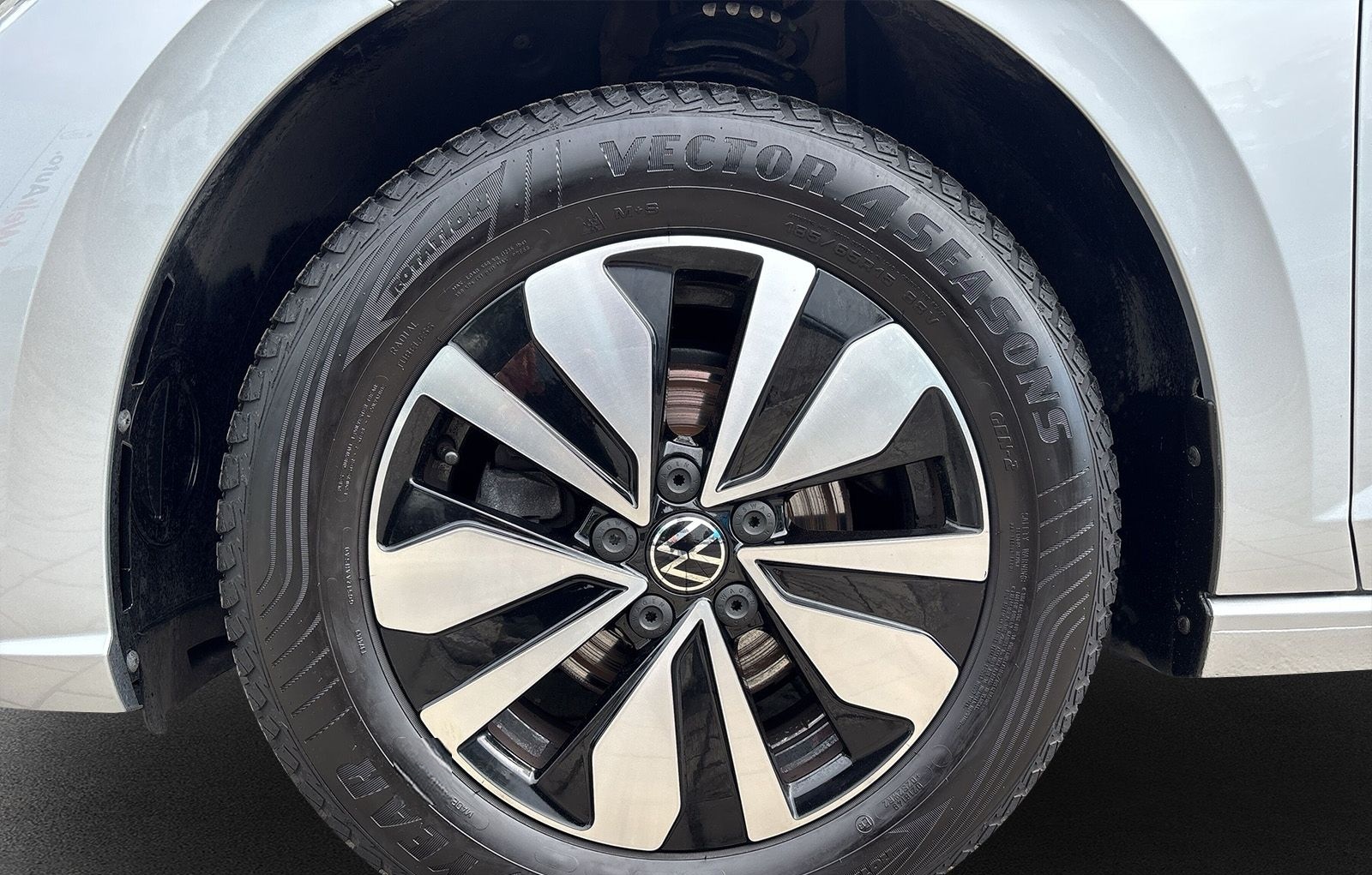 Volkswagen Polo  1,0 TSI Move NAVI+SHZ+KLIMA foto 7