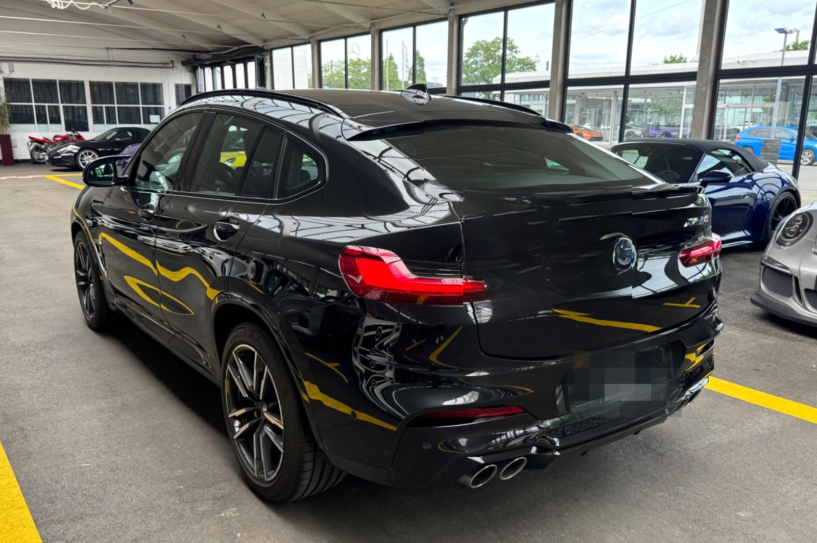 BMW X4 M  KeylesGo ACC Alarm HUD LED 20" H/K Carbon foto 4