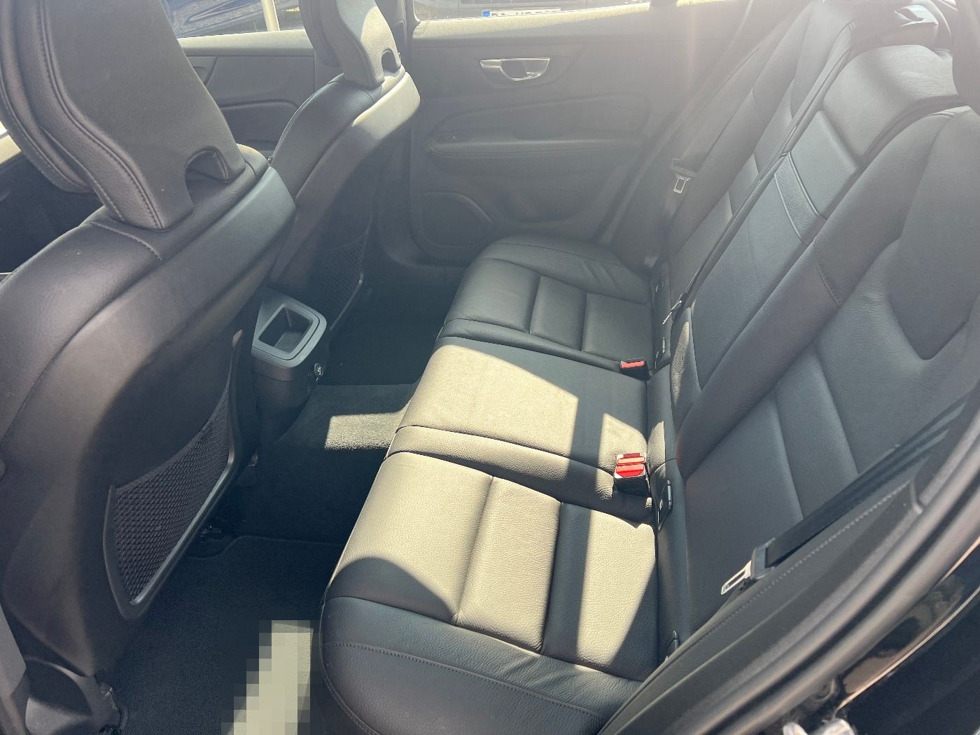 Volvo V60 Kombi D4 Inscription *LED Navi Leder AHK SHZ foto 13