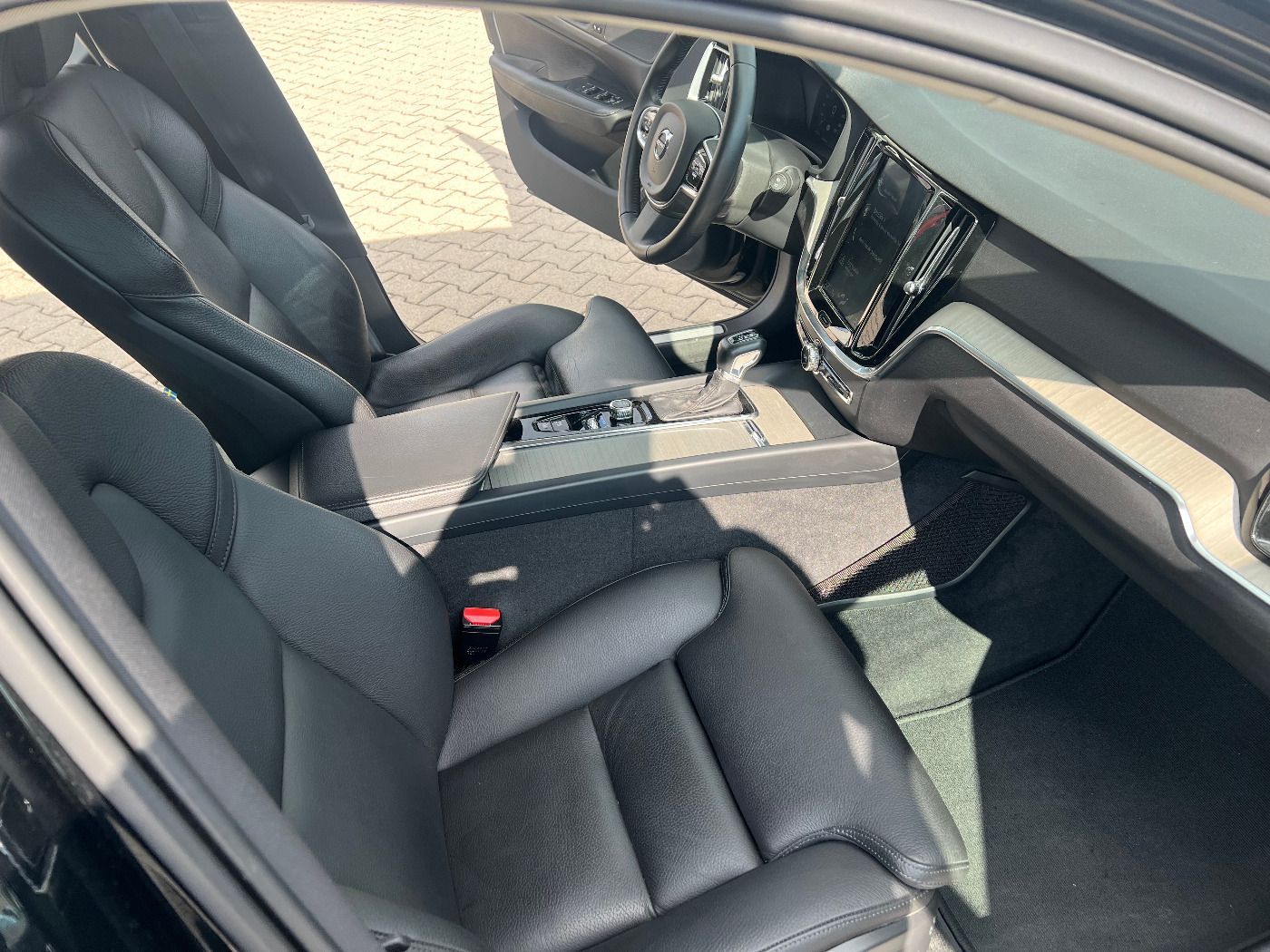 Volvo V60 Kombi D4 Inscription *LED Navi Leder AHK SHZ foto 22