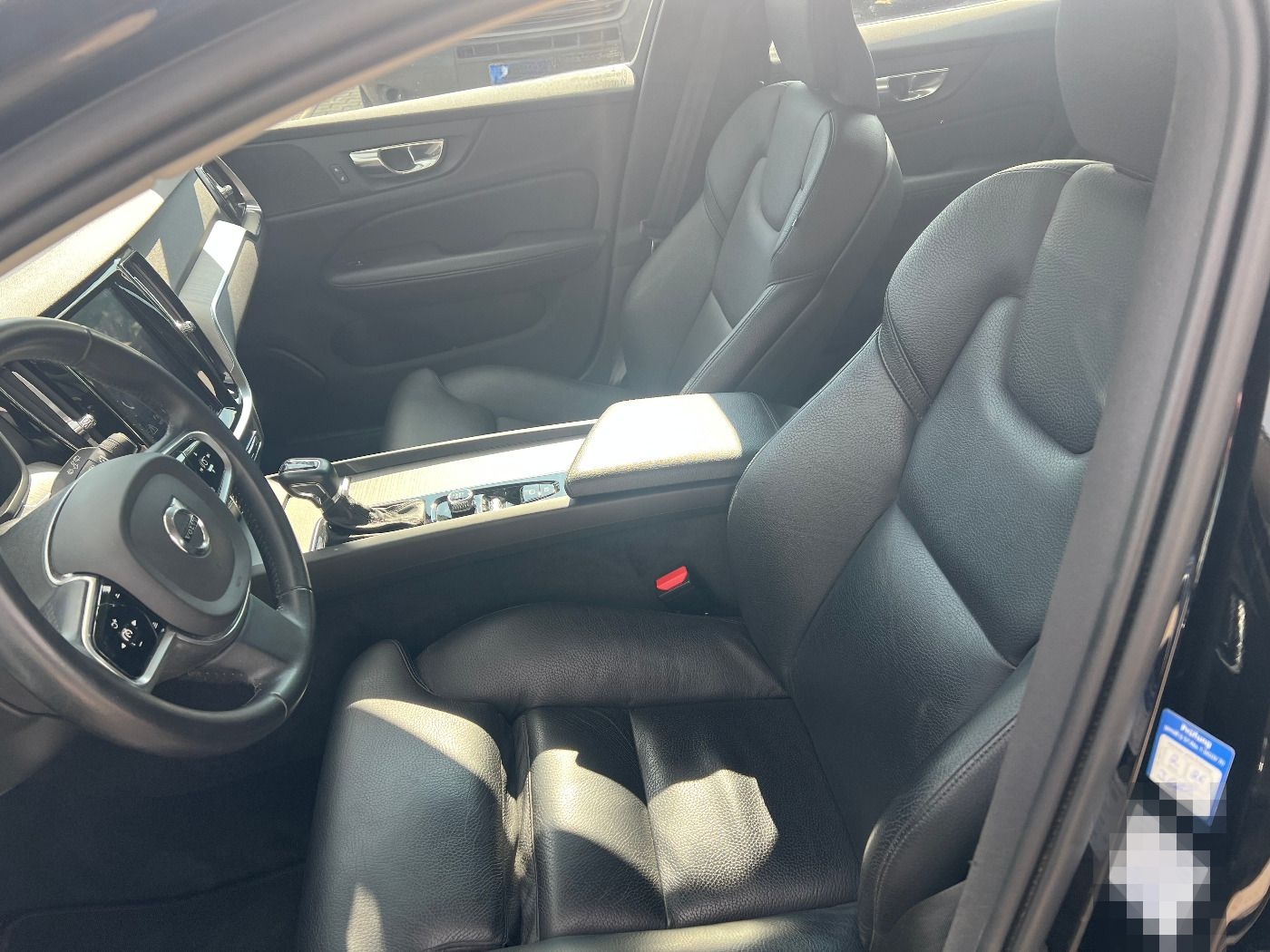 Volvo V60 Kombi D4 Inscription *LED Navi Leder AHK SHZ foto 9