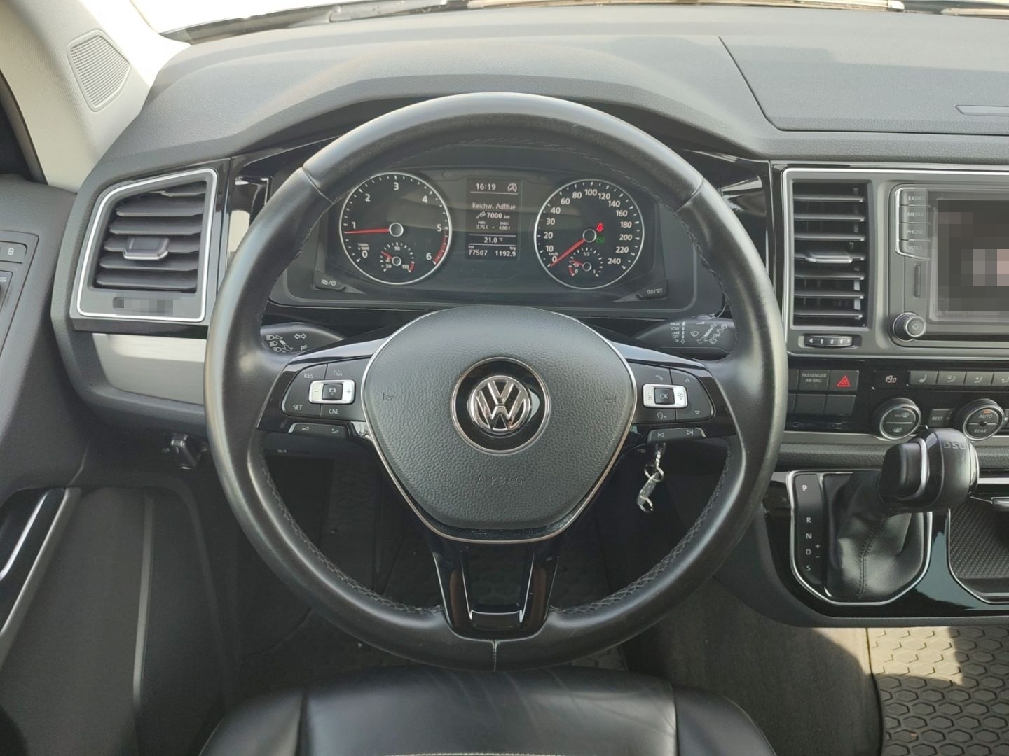 Volkswagen T6.1 Multivan Comfortl AWD 4Motion 7-Sitz AHK Na foto 9
