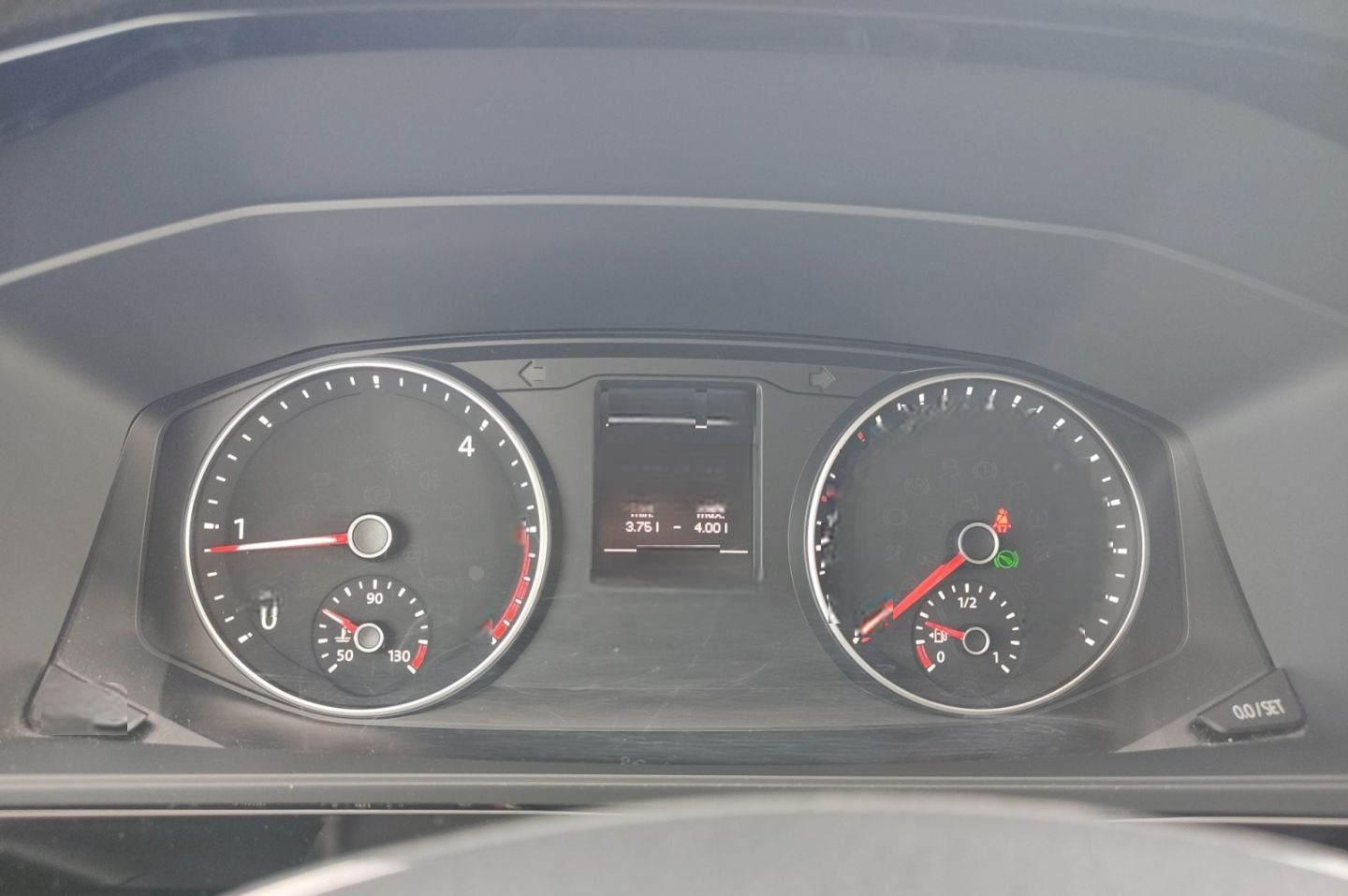 Volkswagen T6.1 Multivan Comfortl AWD 4Motion 7-Sitz AHK Na foto 10