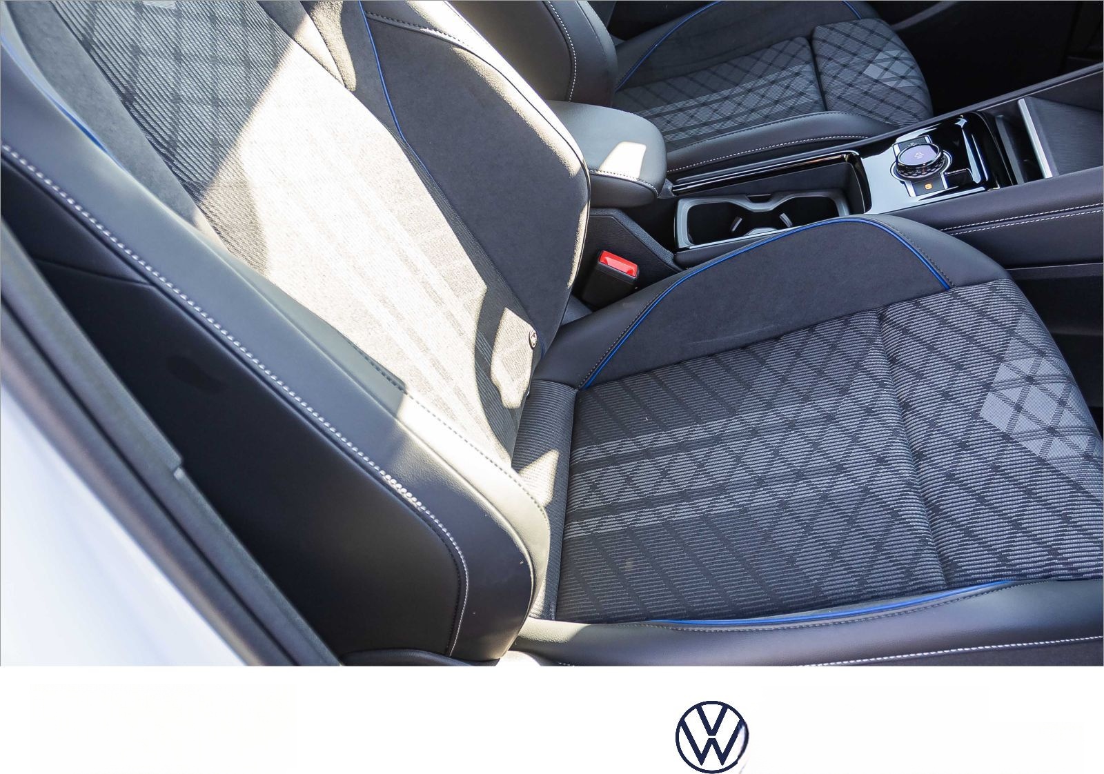 Volkswagen Tiguan 2.0 TDI "R-Line" DSG Navi LED Standhzg Di foto 19