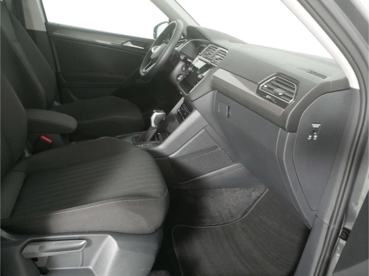 Volkswagen Tiguan Allspace 1.5 TSI Life DSG NAV LED AHK foto 11