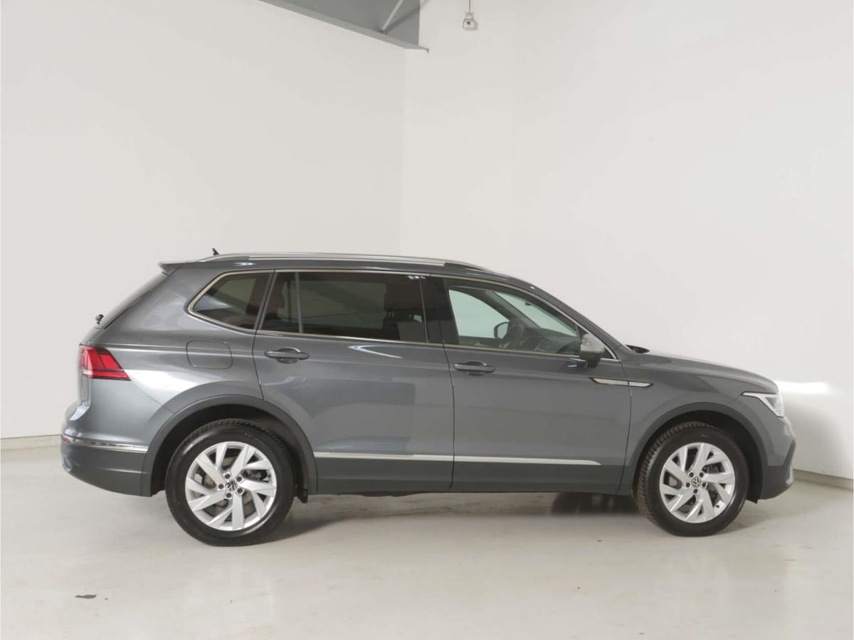 Volkswagen Tiguan Allspace 1.5 TSI Life DSG NAV LED AHK foto 8