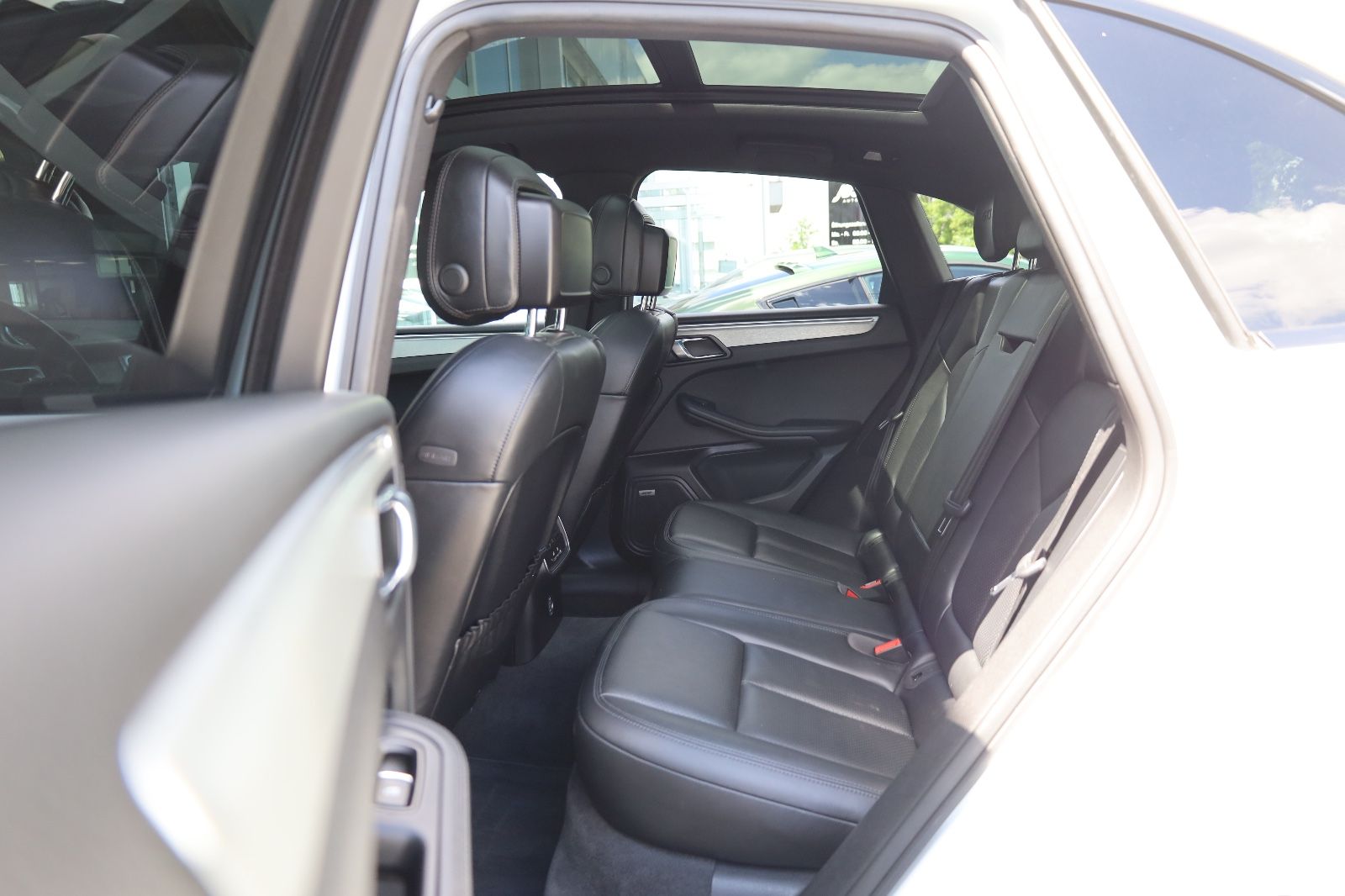 Porsche Macan GTS/PANO/4xSHZ/SBL/LHZ/TOTW/SPUR/BOSÉ/R20 foto 18