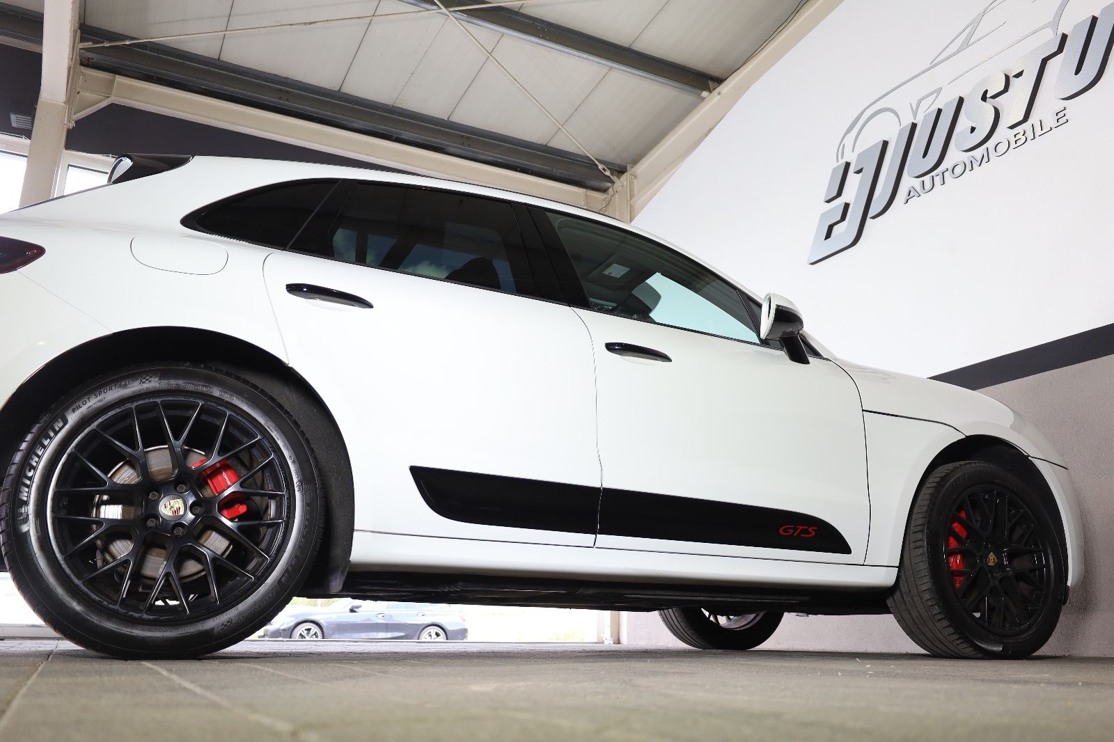Porsche Macan GTS/PANO/4xSHZ/SBL/LHZ/TOTW/SPUR/BOSÉ/R20 foto 8