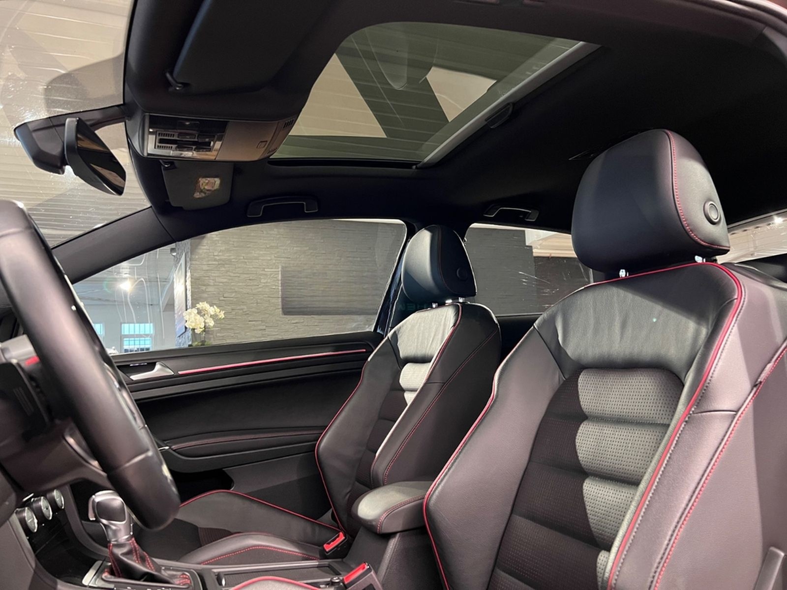 Volkswagen Golf 2.0 TSI DSG GTI Performance AHK PANO LEDER foto 21
