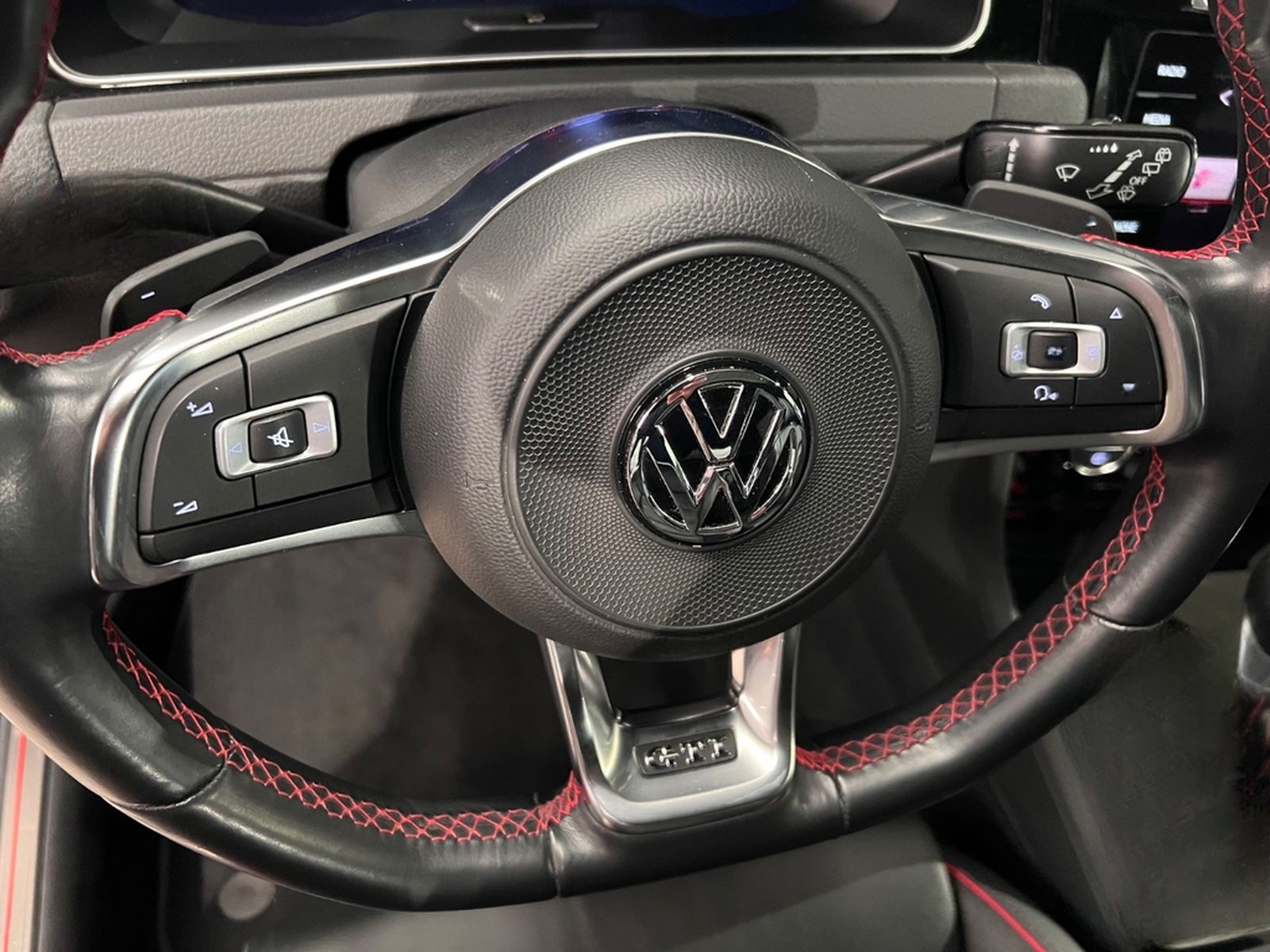 Volkswagen Golf 2.0 TSI DSG GTI Performance AHK PANO LEDER foto 26