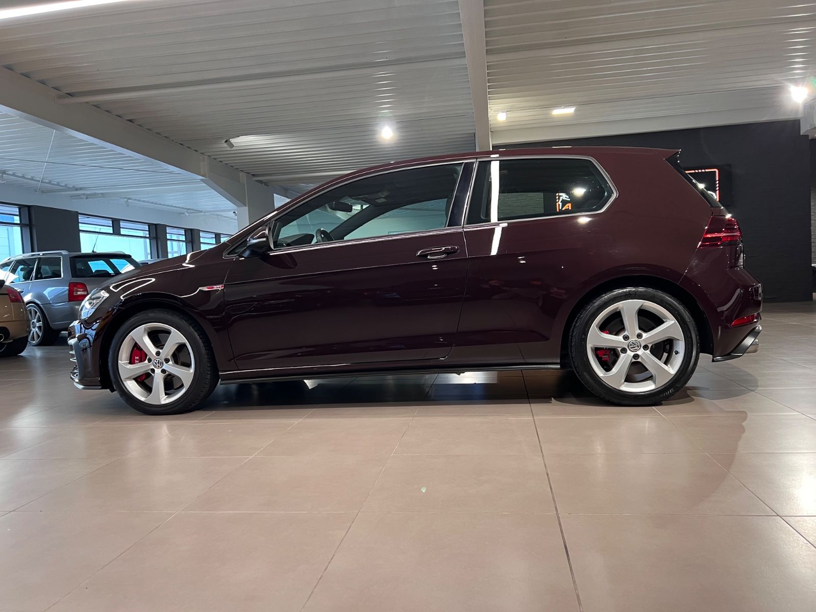 Volkswagen Golf 2.0 TSI DSG GTI Performance AHK PANO LEDER foto 4
