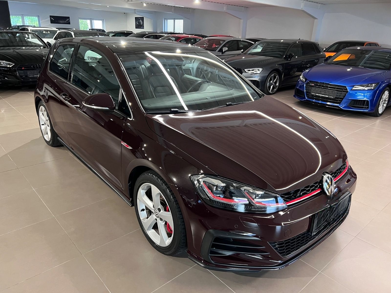 Volkswagen Golf 2.0 TSI DSG GTI Performance AHK PANO LEDER foto 10