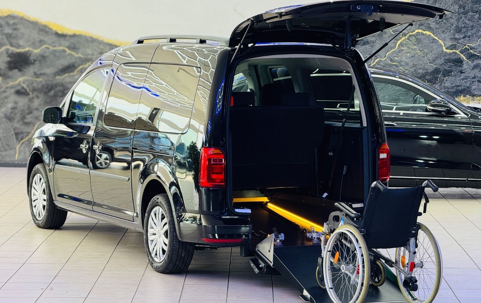 Volkswagen Caddy DSG-Maxi-Behindertengerecht-Rampe- foto 7