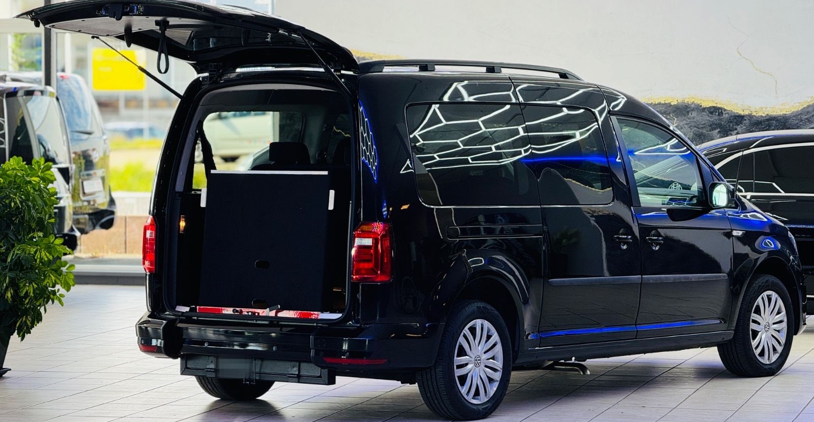 Volkswagen Caddy DSG-Maxi-Behindertengerecht-Rampe- foto 10