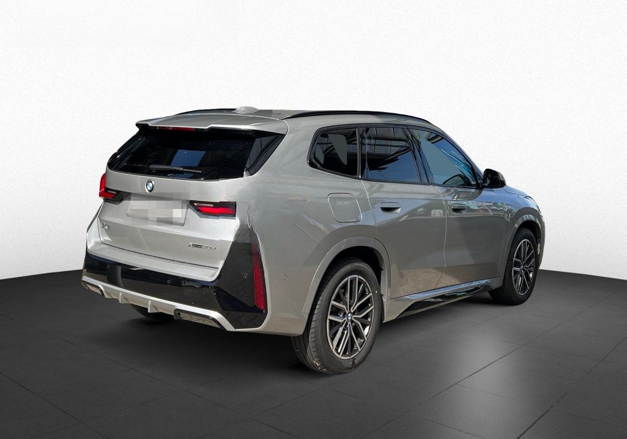 BMW X1 xDrive 20dA M SPORT LiveCo,AdLED,AHK,Kamera foto 5