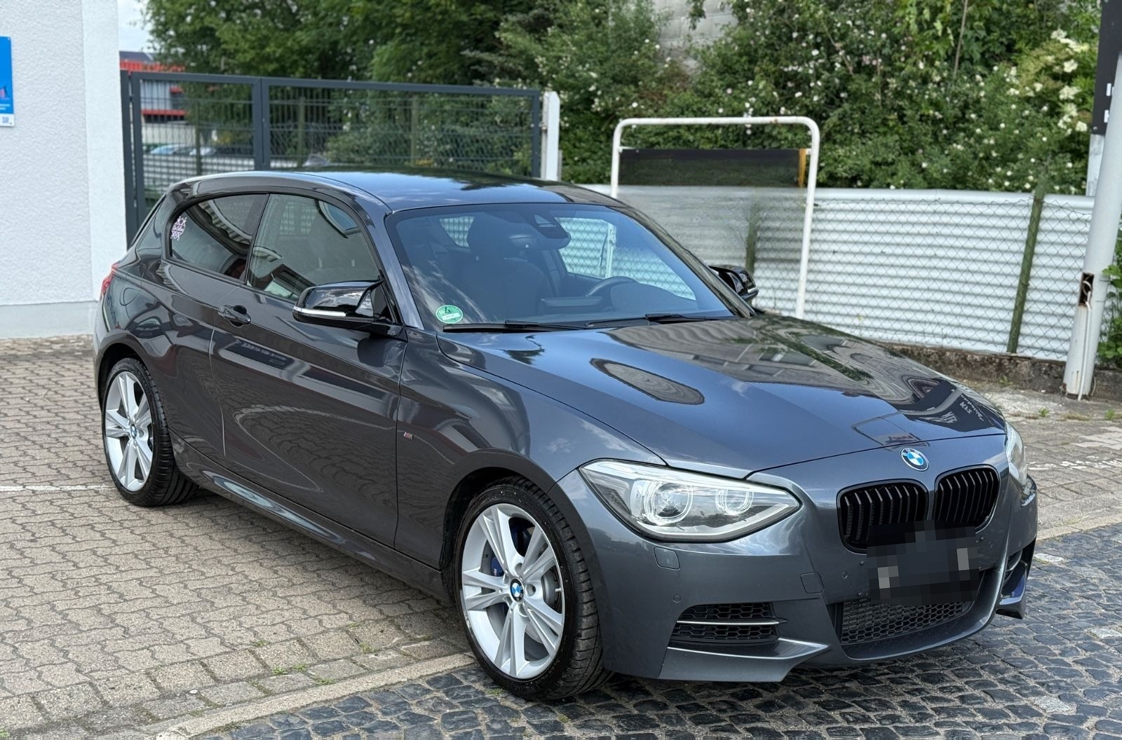 BMW M135 i xDrive M-PAKET/TÜV NEU/TOP ZUSTAND foto 3