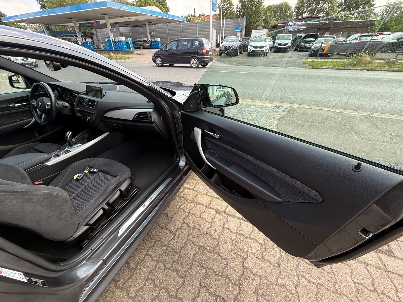 BMW M135 i xDrive M-PAKET/TÜV NEU/TOP ZUSTAND foto 27