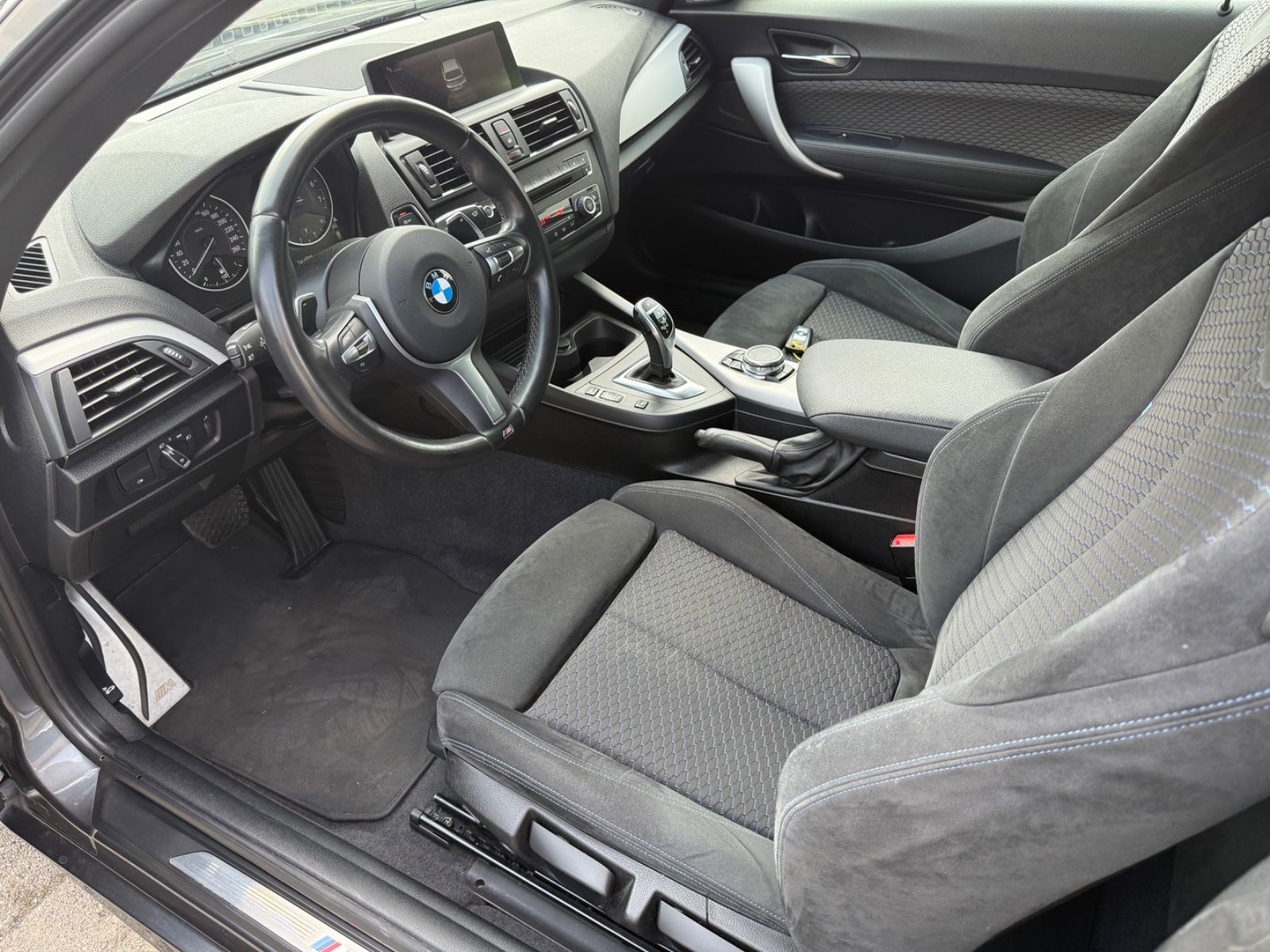 BMW M135 i xDrive M-PAKET/TÜV NEU/TOP ZUSTAND foto 32