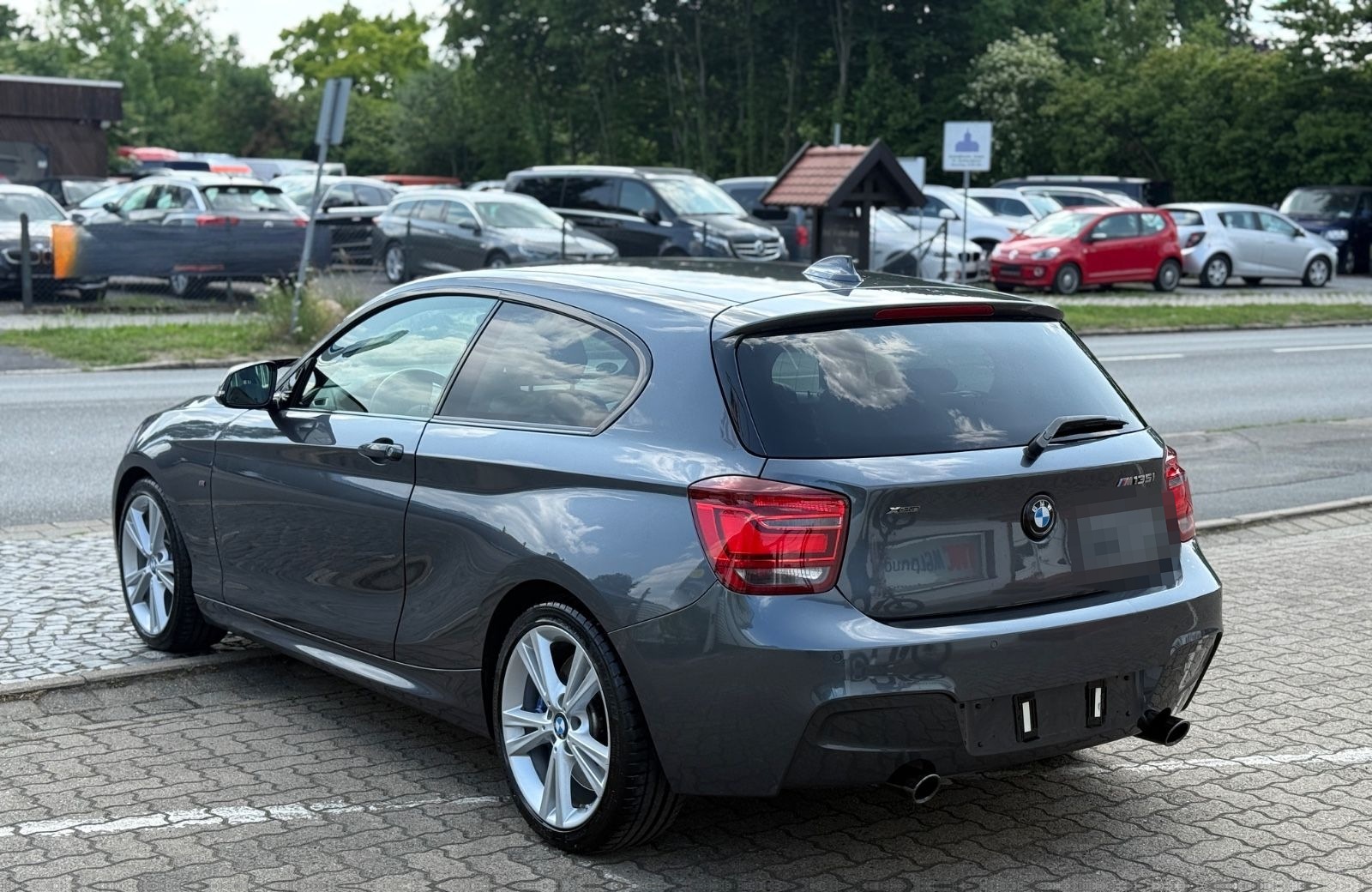 BMW M135 i xDrive M-PAKET/TÜV NEU/TOP ZUSTAND foto 6