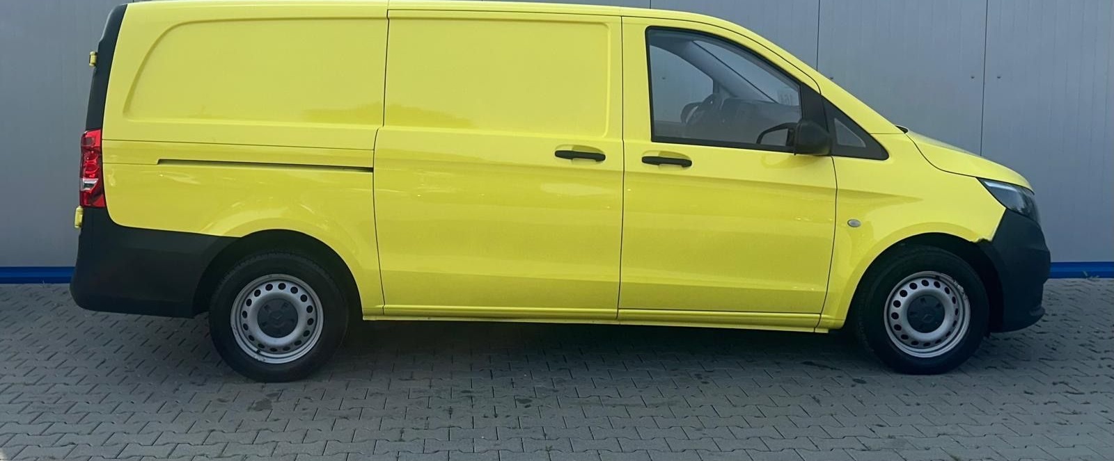 Mercedes-Benz Vito 114 LANG AUTOMATIK WEBASTO KAMERA AHK 3SITZ foto 5