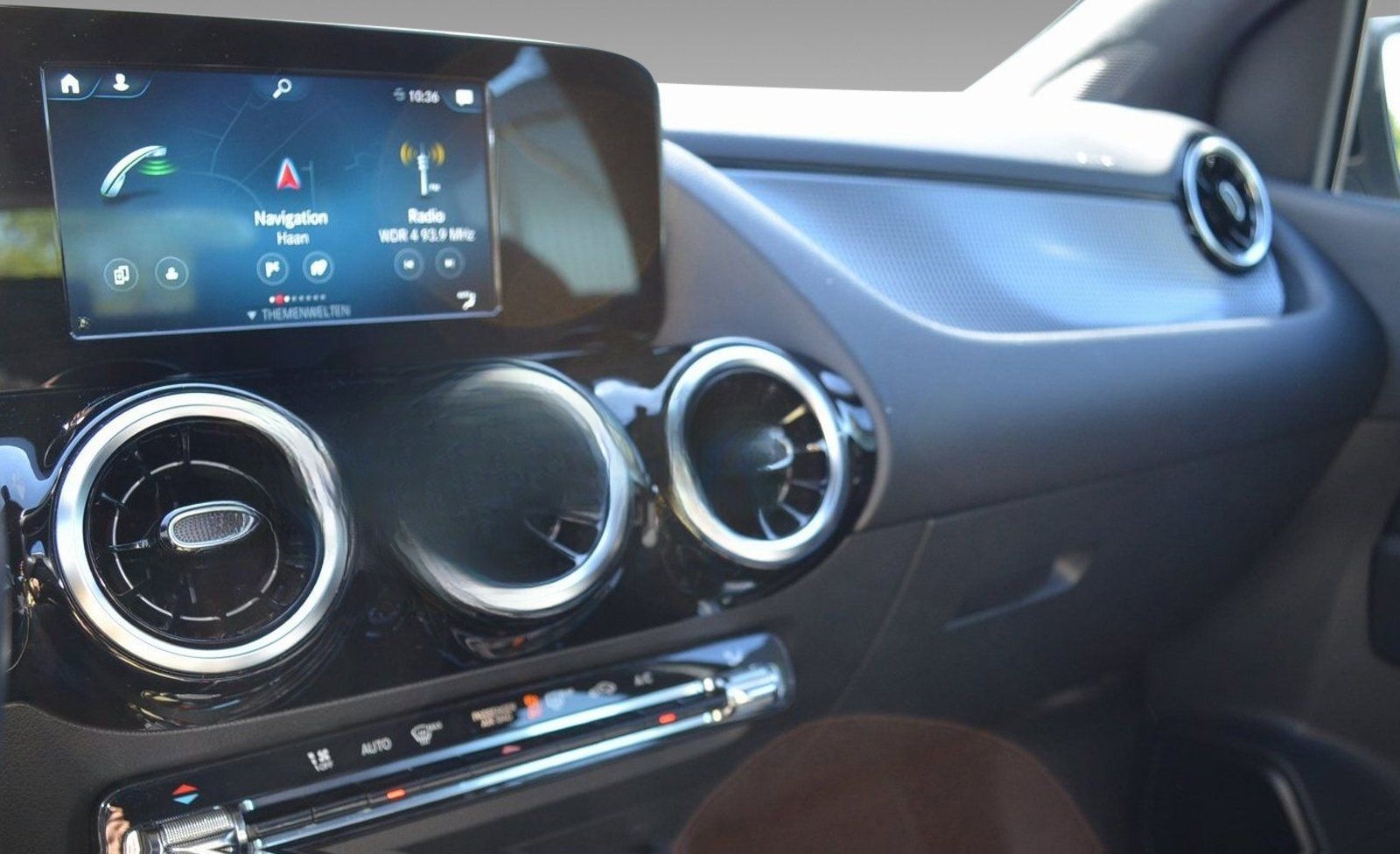 Mercedes-Benz B 180 d PROGRESSIVE NAVI LED PTS MBUX 6d-TEMP foto 13