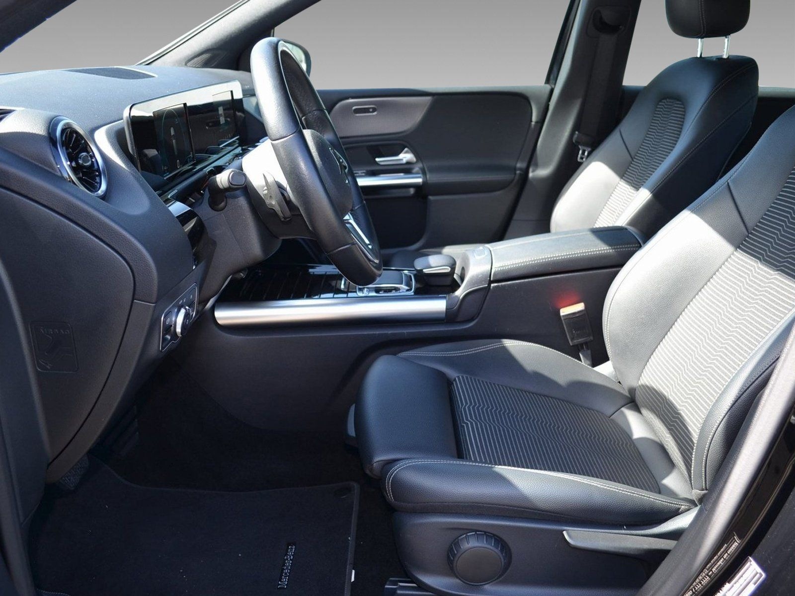 Mercedes-Benz B 180 d PROGRESSIVE NAVI LED PTS MBUX 6d-TEMP foto 10