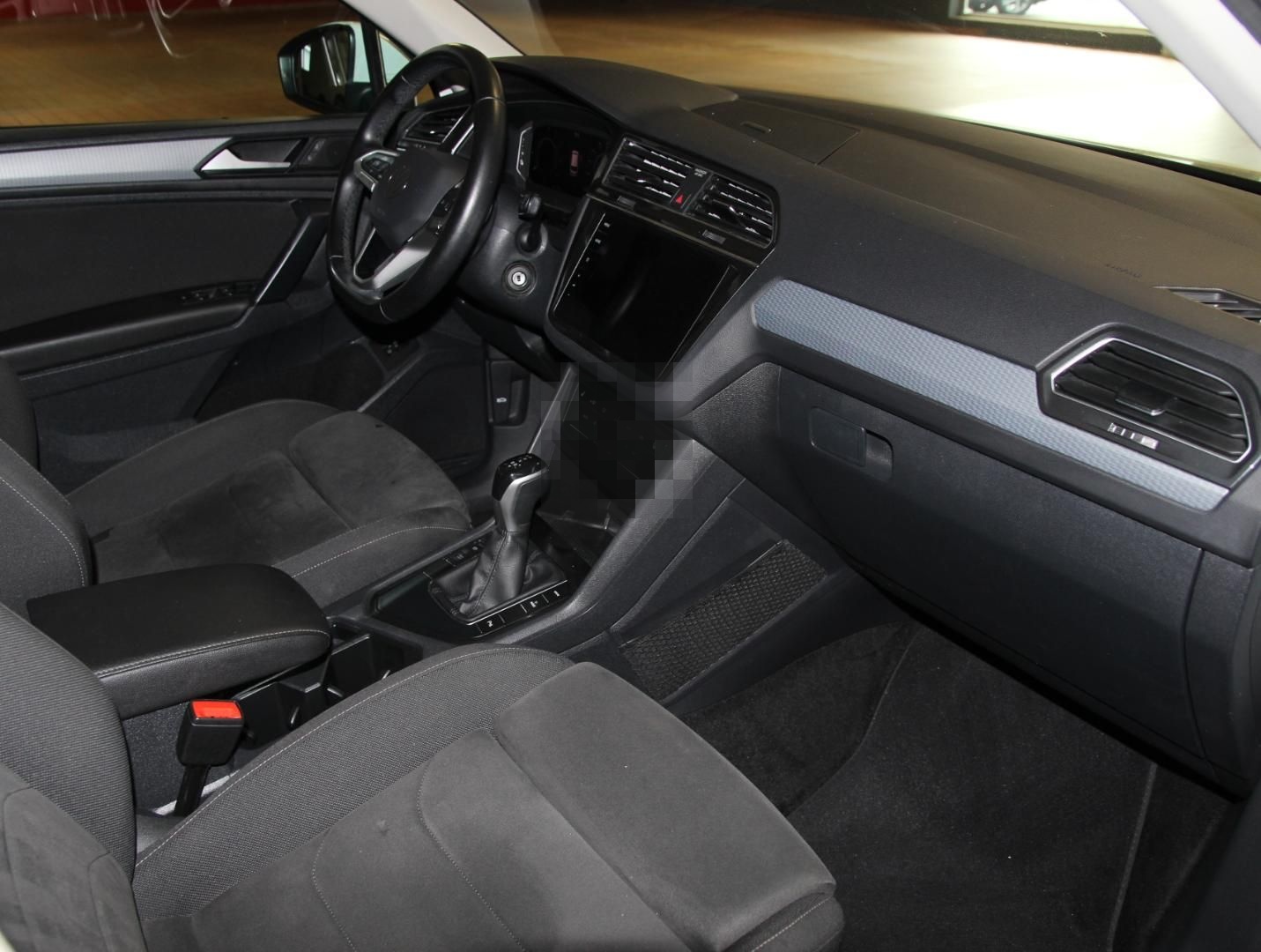 Volkswagen Tiguan Life 1.4 TSI,DSG,AHK,Lenkradhzg,Navi,Mass foto 8