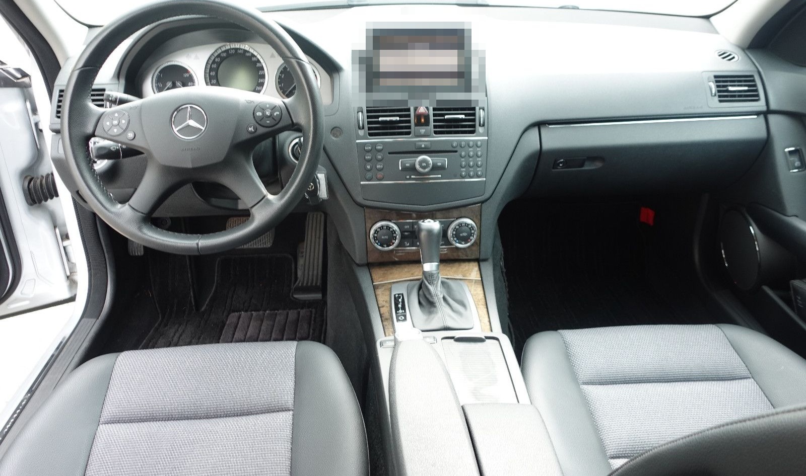 Mercedes-Benz C 230 V6 W204 Avantgarde Automatik 7-Gang Comand foto 8