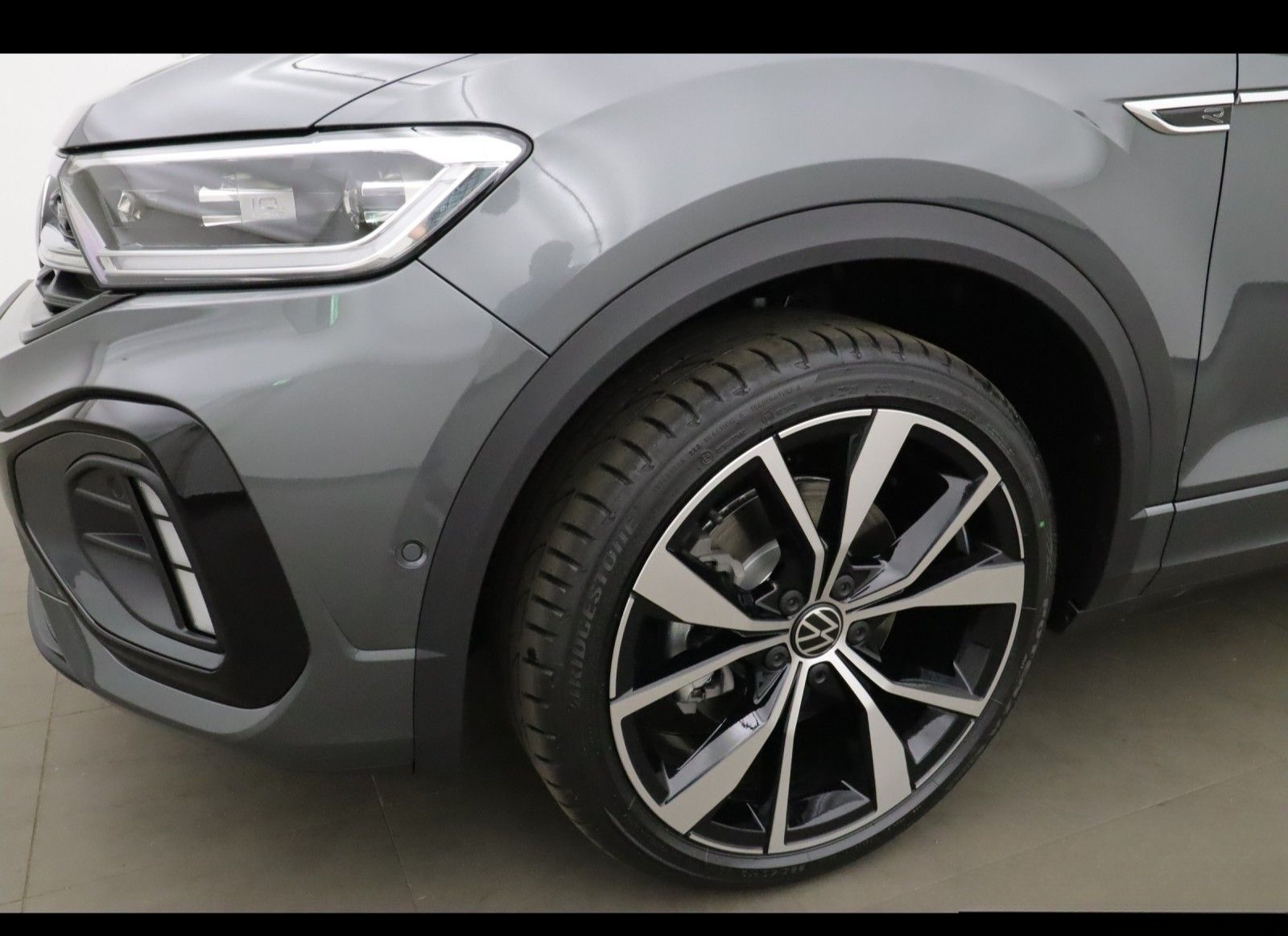 Volkswagen T-ROC R-LINE BLACK STYLE 2.0 TDI SCR DSG (+EURO6 foto 4