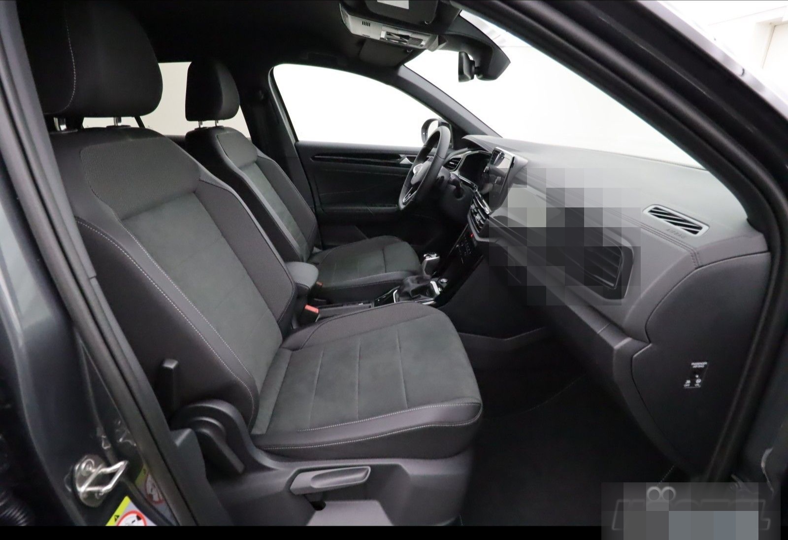Volkswagen T-ROC R-LINE BLACK STYLE 2.0 TDI SCR DSG (+EURO6 foto 6