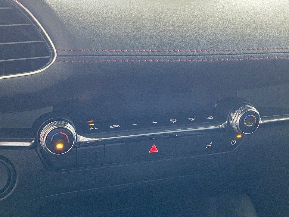 Mazda 3 2.0 X Homura AUTOMATIK PDC, Log-in, Head-up, K foto 10