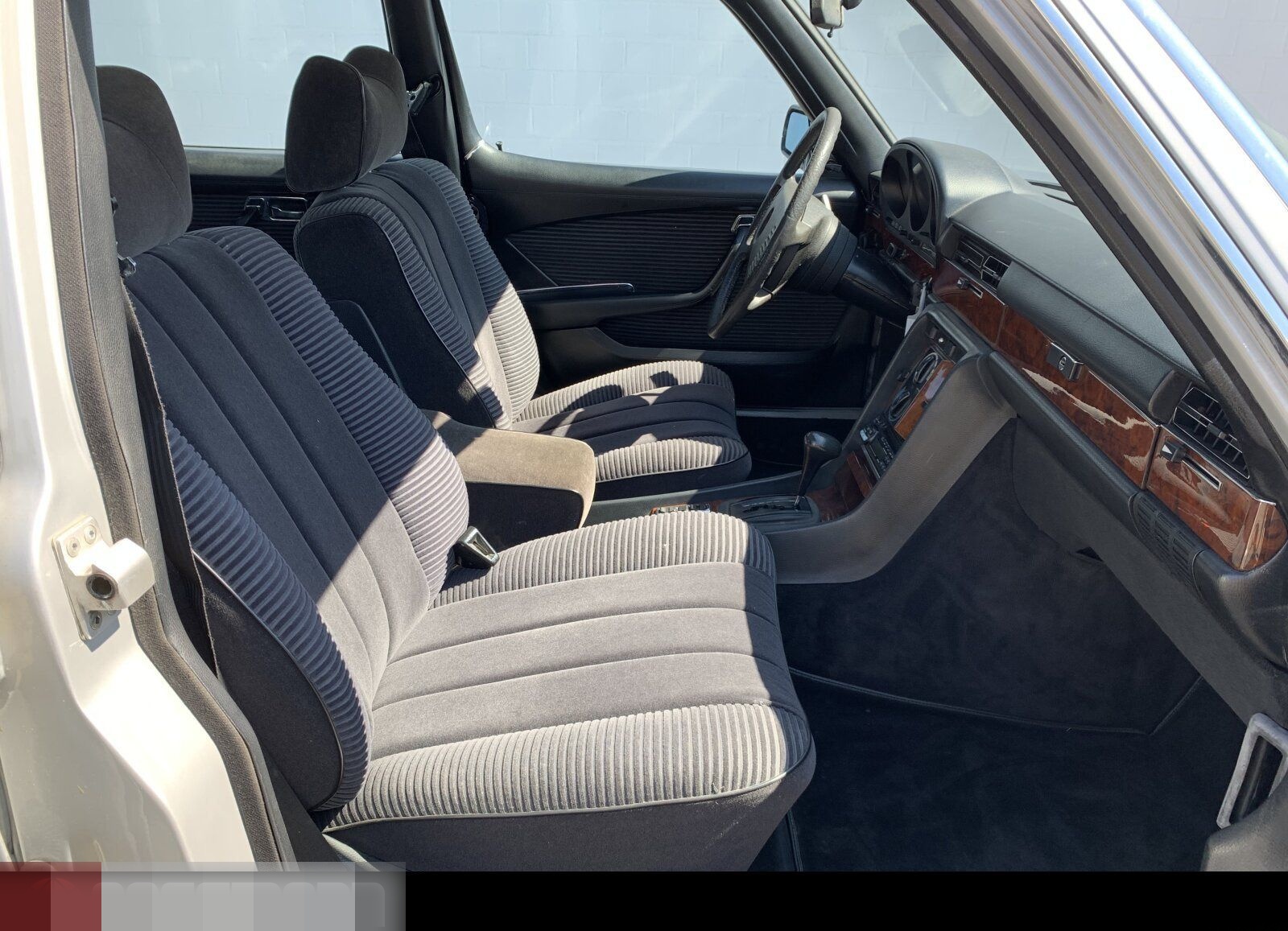 Mercedes-Benz 450 SEL 6.9 Limousine W116, mehrfach VORHANDEN! foto 14