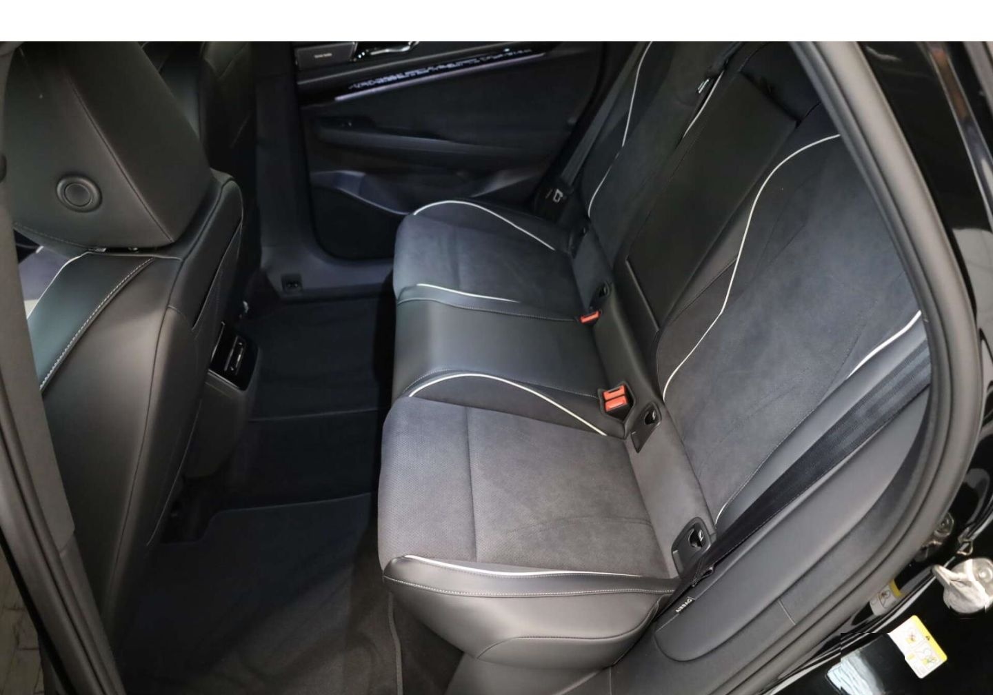 Volkswagen ID.7 Tourer Elektro Pro 77 kWh foto 15