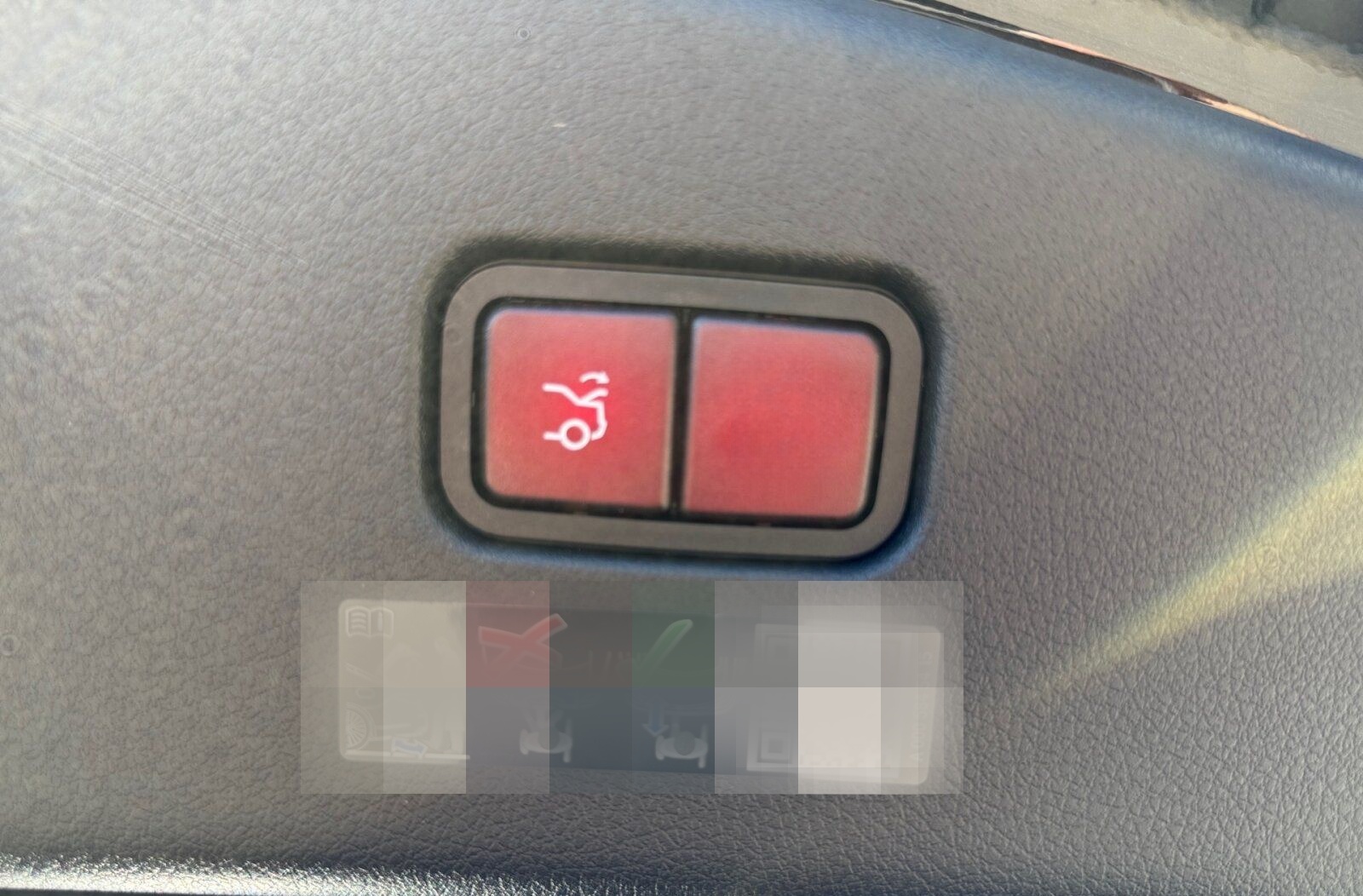 Mercedes-Benz CLE 300e AMG°PREM+°LEDER°HuD°BUR°PAN°KEYL° foto 13