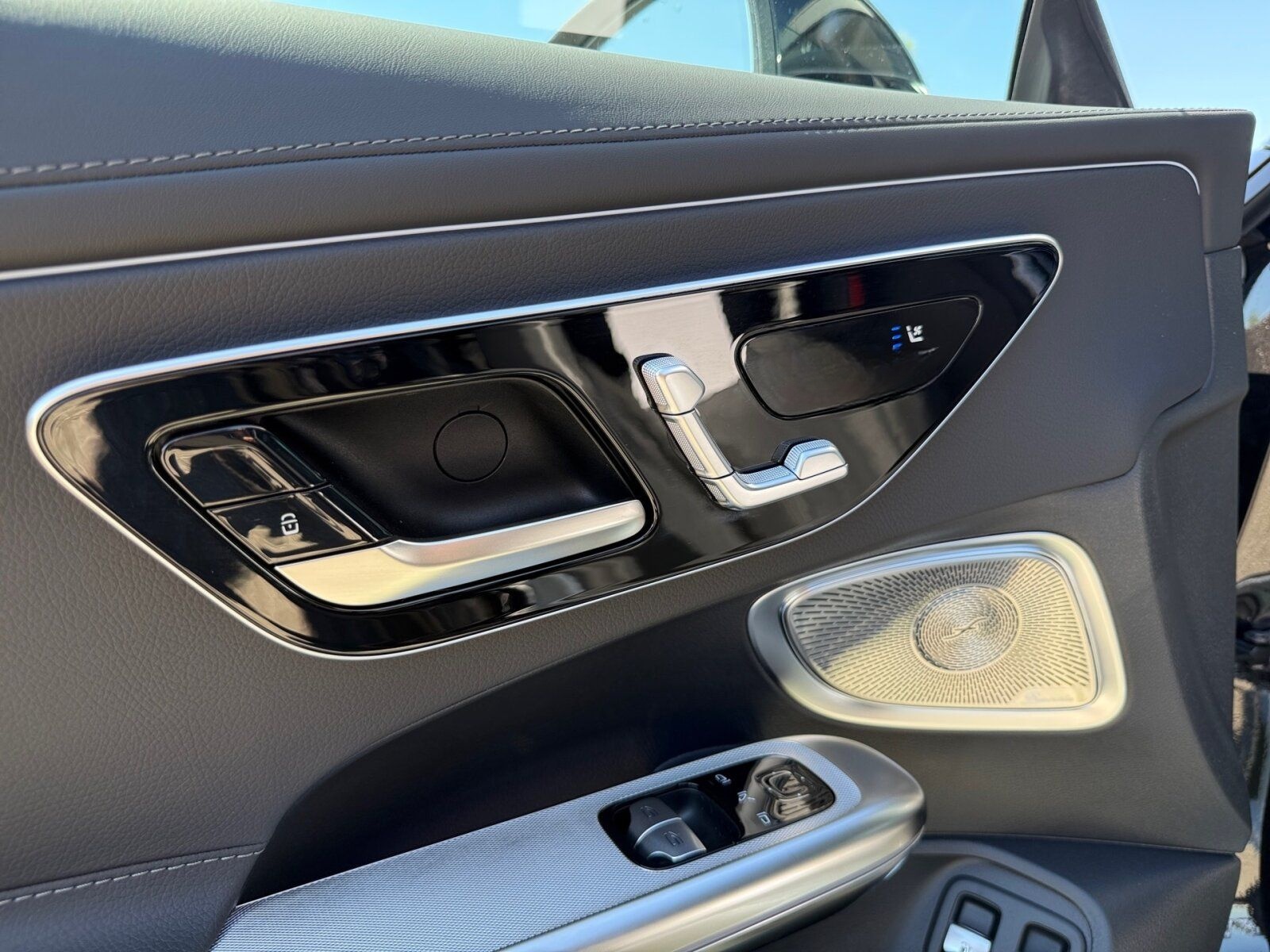 Mercedes-Benz CLE 300e AMG°PREM+°LEDER°HuD°BUR°PAN°KEYL° foto 14
