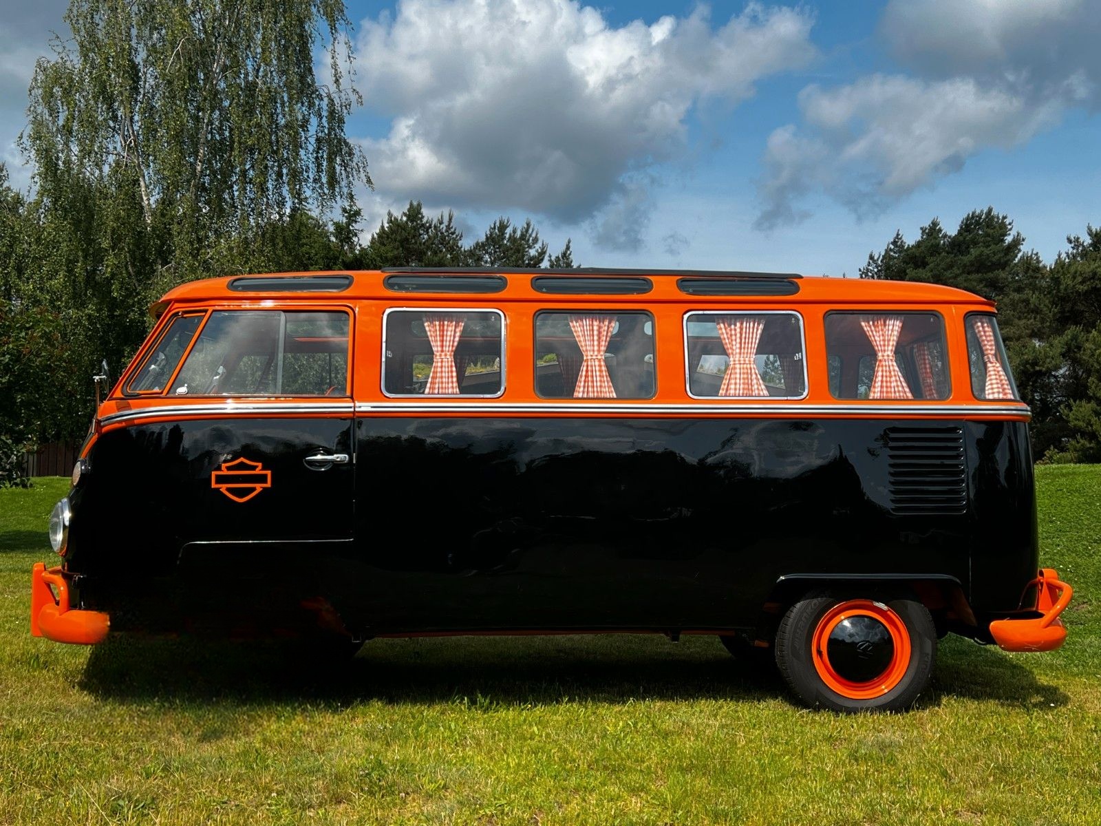 Volkswagen T1 SAMBA SAFARI *RESTAURIERT*HARLEY-DAVIDSON* foto 2