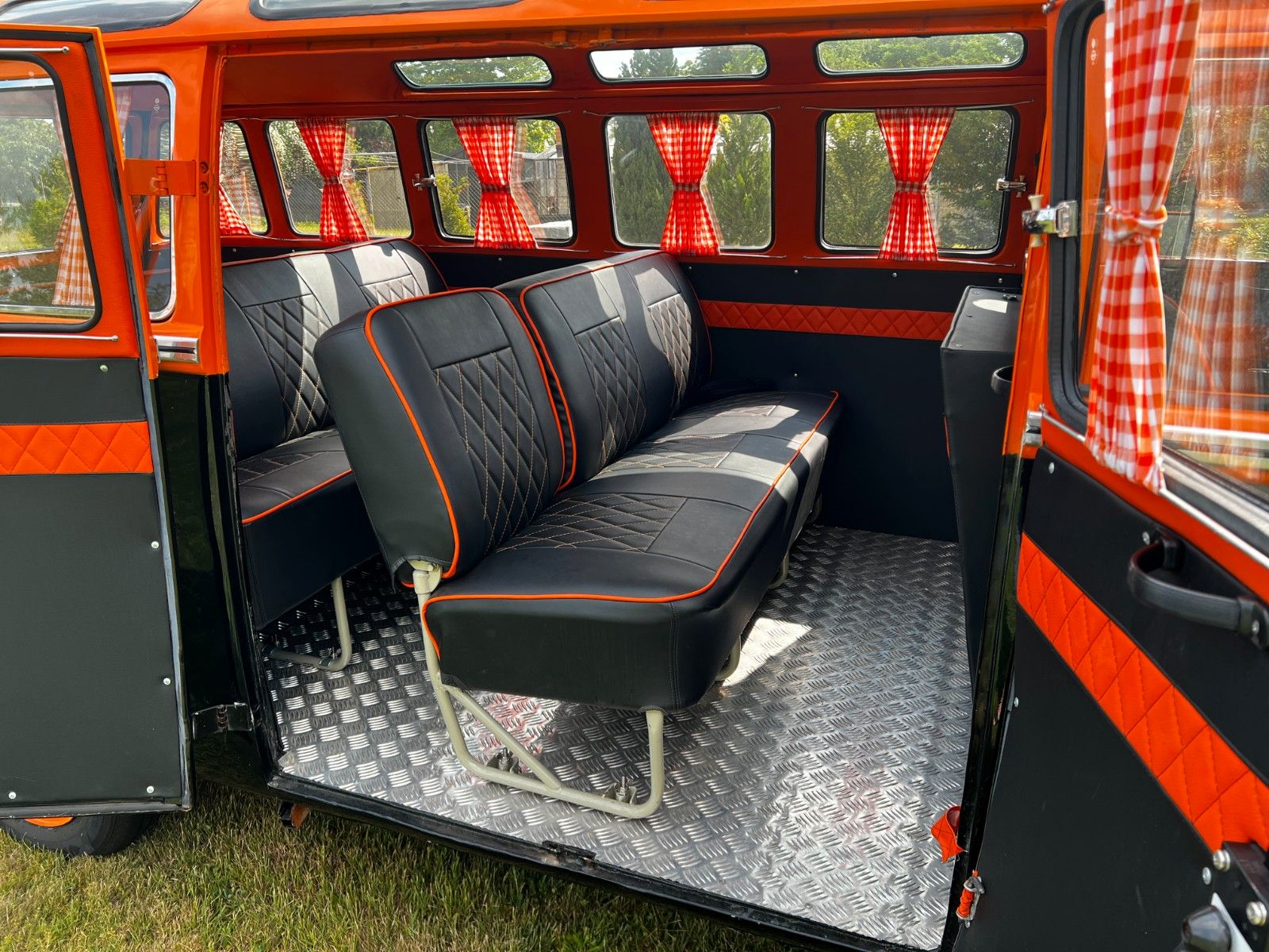 Volkswagen T1 SAMBA SAFARI *RESTAURIERT*HARLEY-DAVIDSON* foto 8